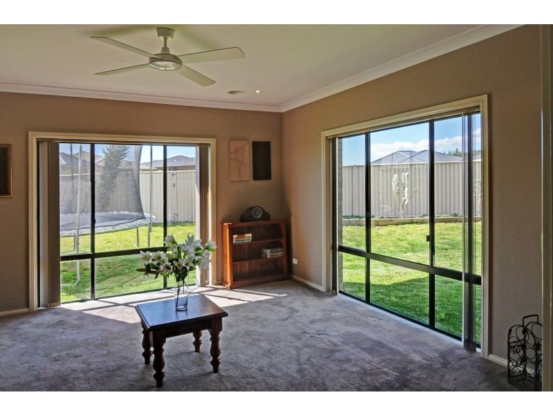 13 Speet Place, Orange NSW 2800