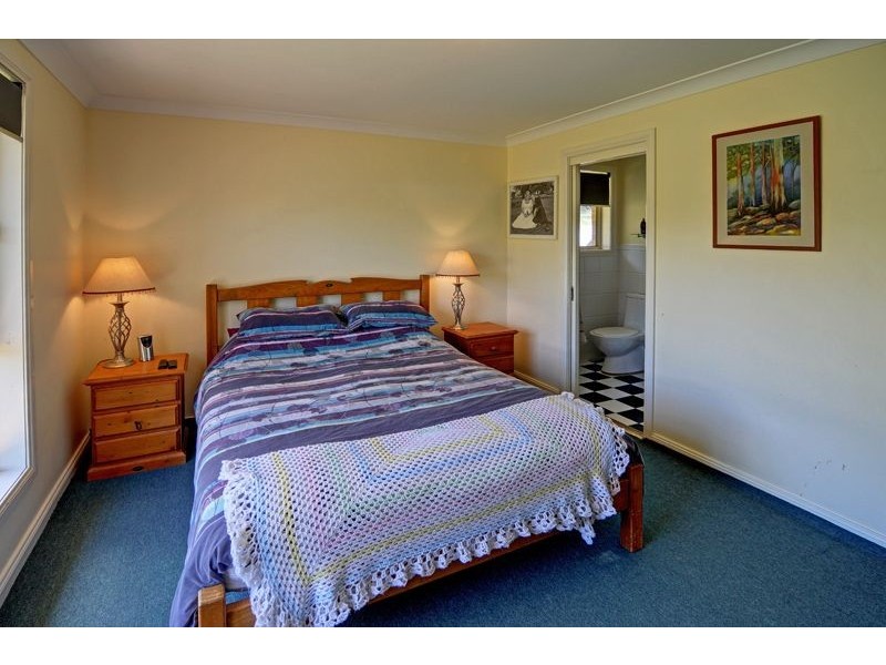 2 Homestead Close, Orange NSW 2800