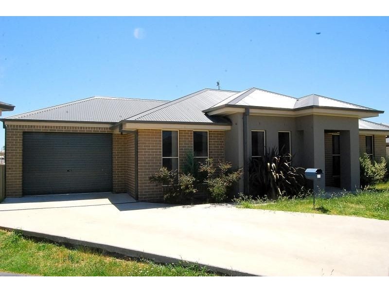 11 Bella Vista Close, Orange NSW 2800