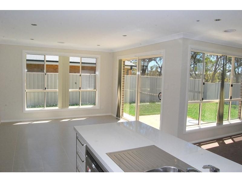 30 Glasson Drive, Orange NSW 2800