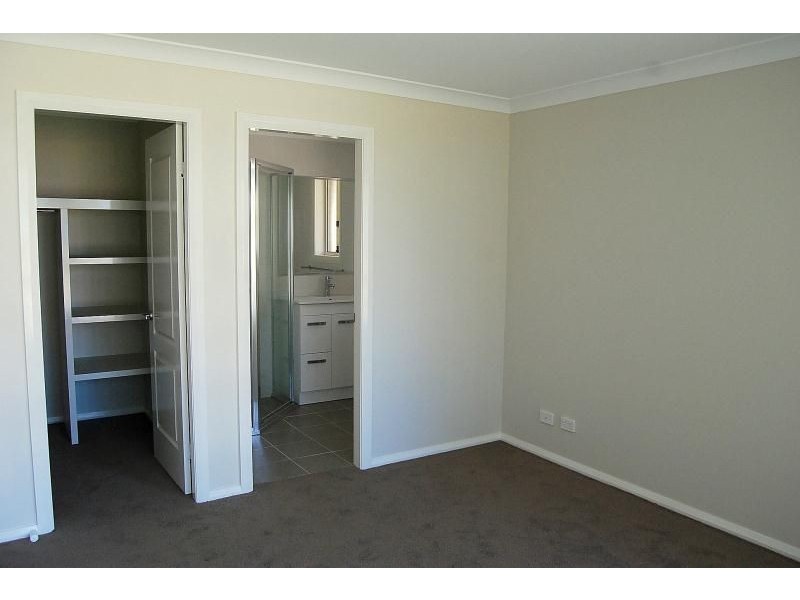 30 Glasson Drive, Orange NSW 2800