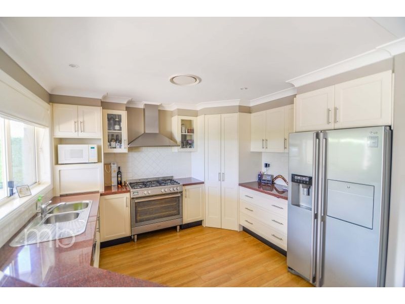 11 Juniper Place, Orange NSW 2800