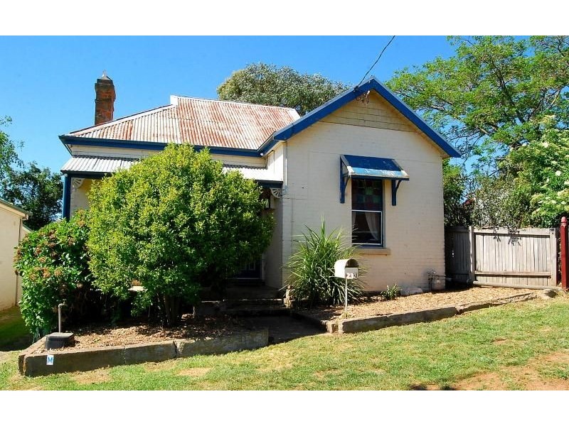 23 Crowson Street, Millthorpe NSW 2798