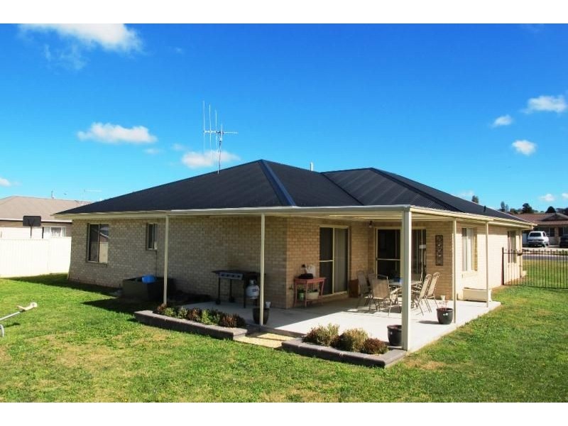 30 Raphael Street, Blayney NSW 2799