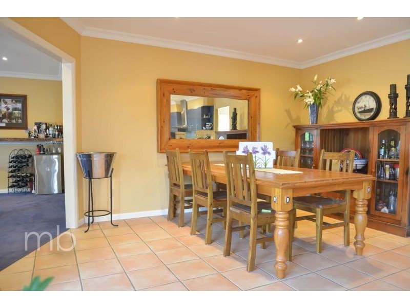 90 Weemilah Place, Orange NSW 2800