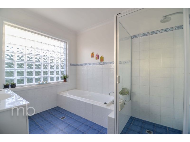 90 Weemilah Place, Orange NSW 2800