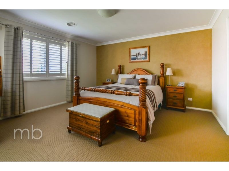 4 Avonlea Place, Orange NSW 2800