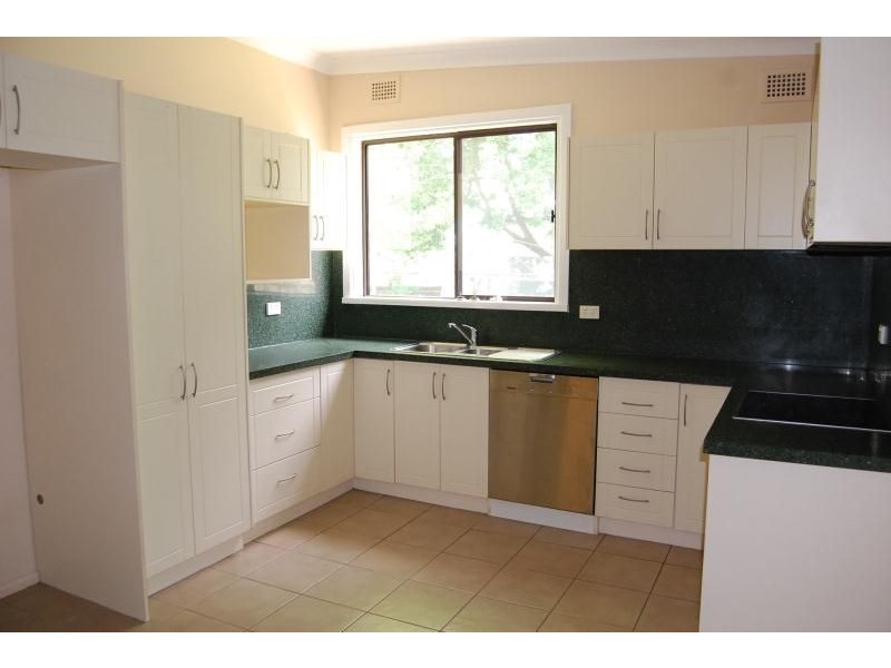 1a Racecourse Road, Orange NSW 2800