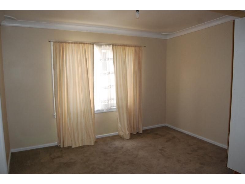 1a Racecourse Road, Orange NSW 2800
