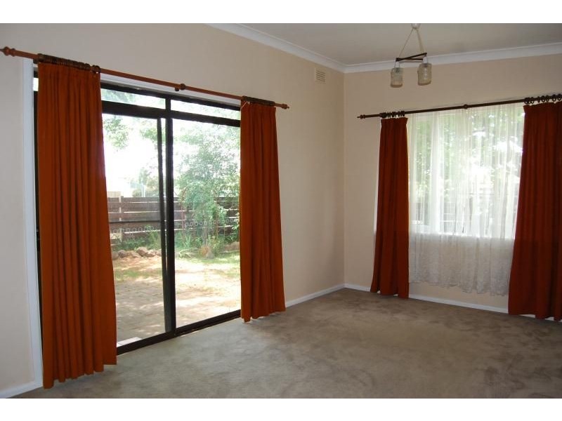 1a Racecourse Road, Orange NSW 2800