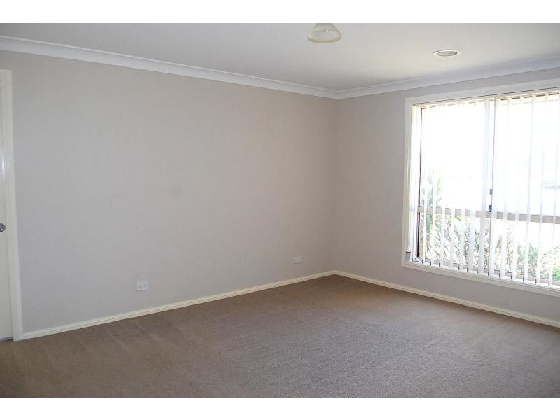 16 Hughes Street, Orange NSW 2800