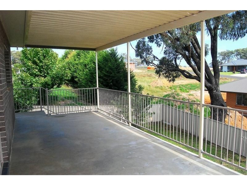 16 Hughes Street, Orange NSW 2800