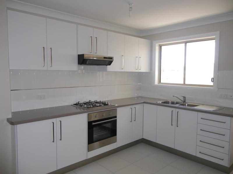 11 Candlebark Crescent, Orange NSW 2800