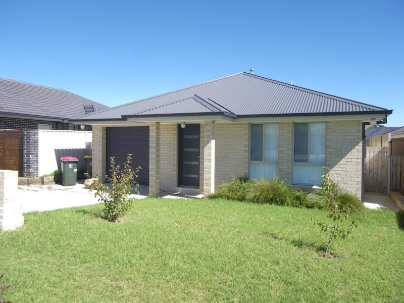 11 Candlebark Crescent, Orange NSW 2800