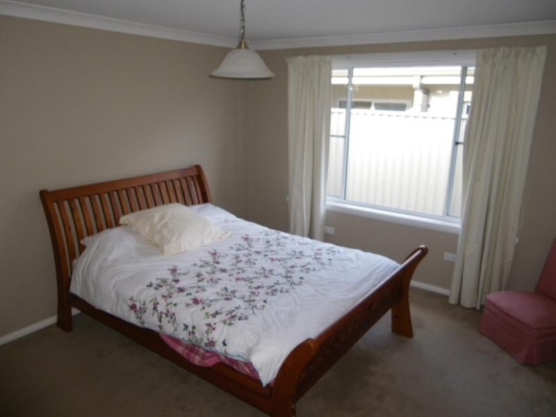 4 Valencia Drive, Orange NSW 2800