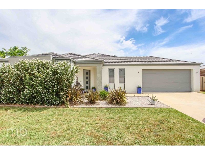 9 Emerald Street, Orange NSW 2800