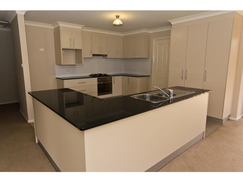 61 William Maker Drive, Orange NSW 2800