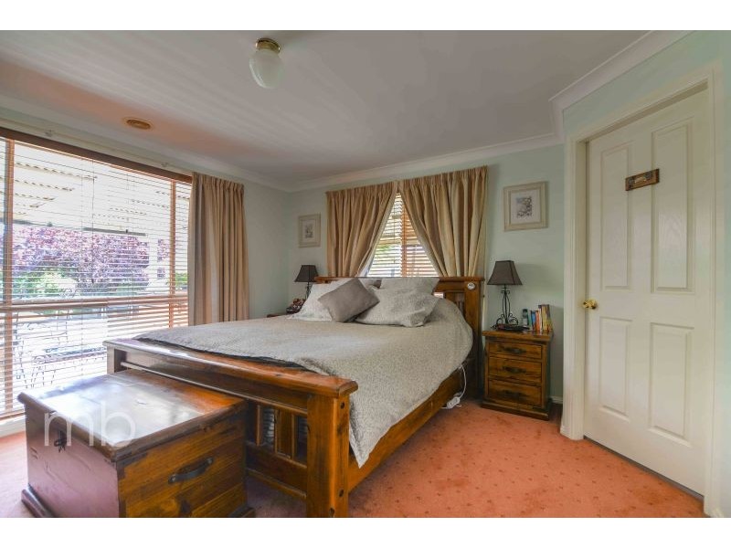 12 Terry Turner Drive, Orange NSW 2800