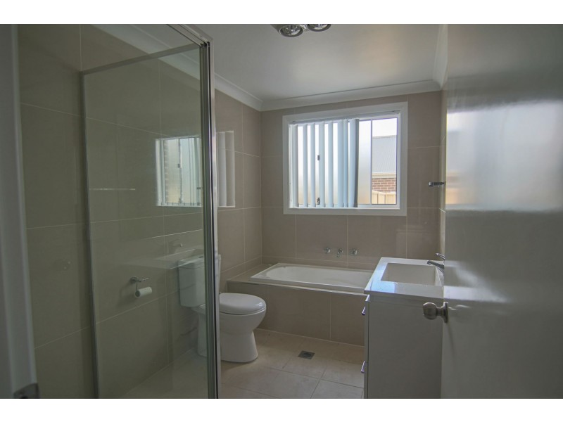 3/13-15 Turquoise Way, Orange NSW 2800