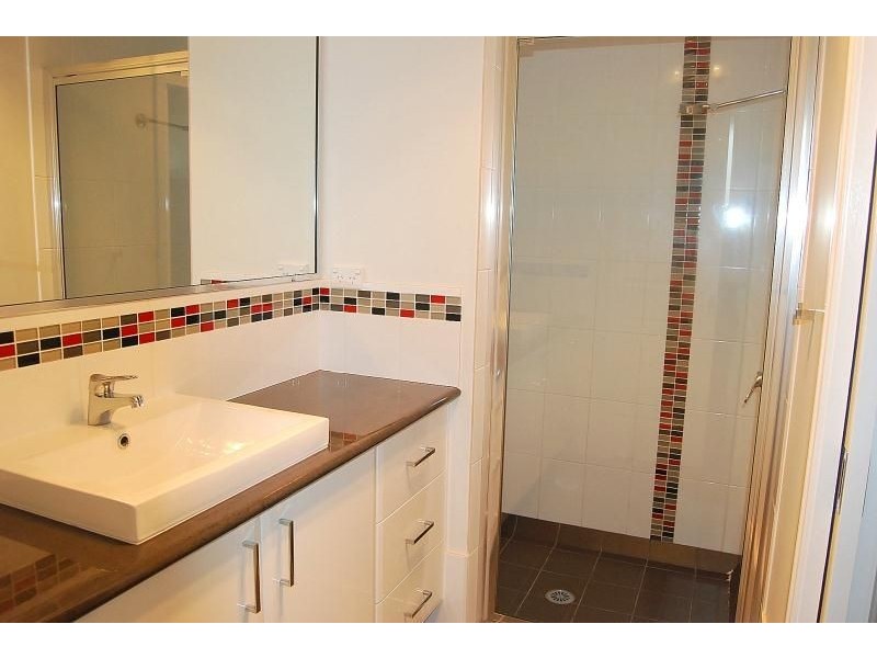 19 Bert Whiteley Place, Orange NSW 2800