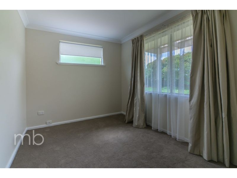 4 Morobe Place, Orange NSW 2800