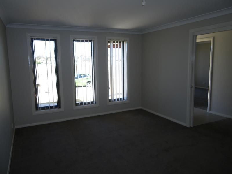 3 Braeburn Crescent, Orange NSW 2800