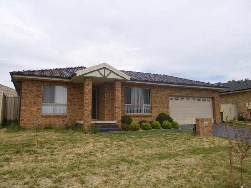 2C Romano Drive, Orange NSW 2800