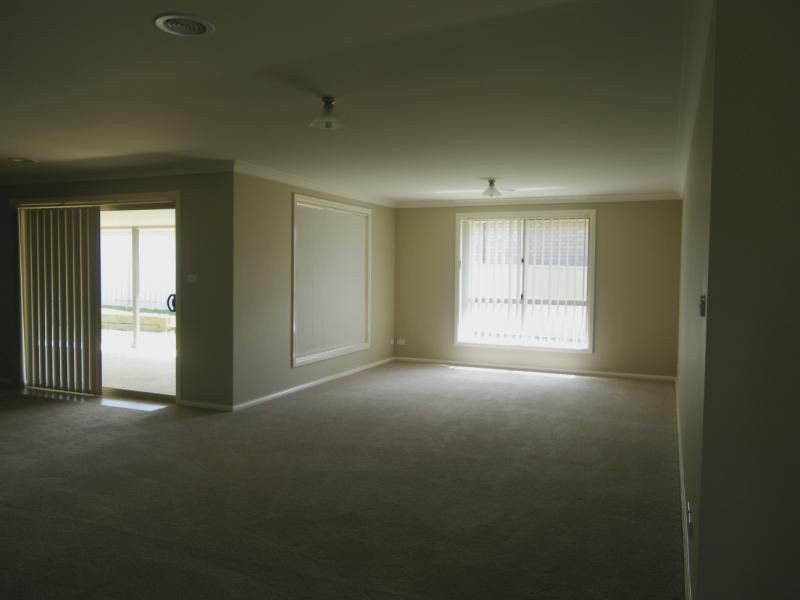 2 Burrows Court, Orange NSW 2800