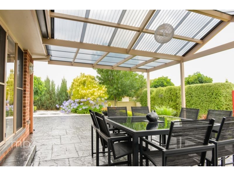 18 Lisbon Circuit, Orange NSW 2800