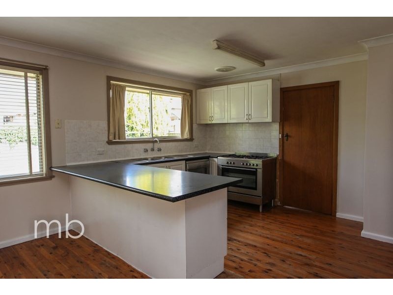 6 Caleula Crescent, Orange NSW 2800