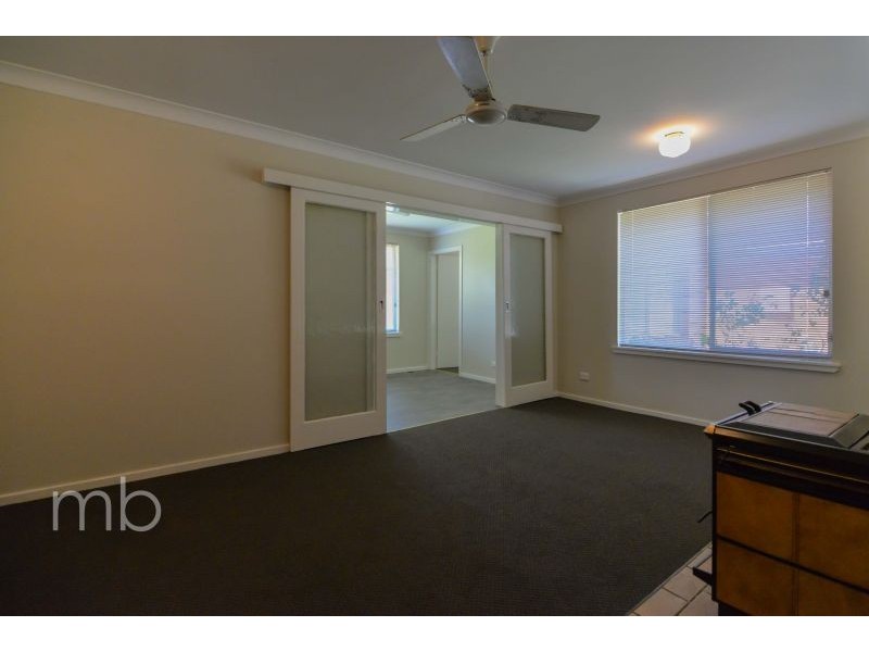 16 Sunny South Crescent, Orange NSW 2800