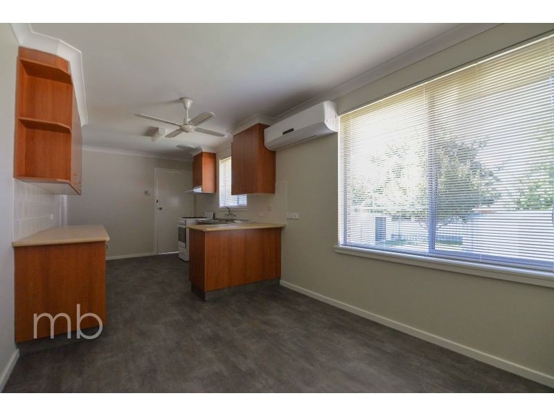 16 Sunny South Crescent, Orange NSW 2800