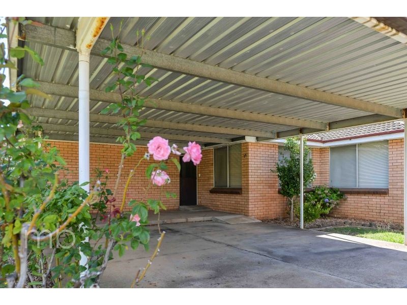 16 Sunny South Crescent, Orange NSW 2800