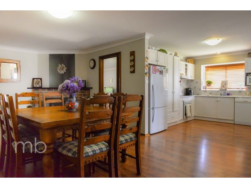 13 Church Street, Millthorpe NSW 2798