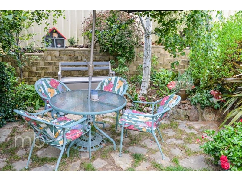 22 Bert Whiteley Place, Orange NSW 2800