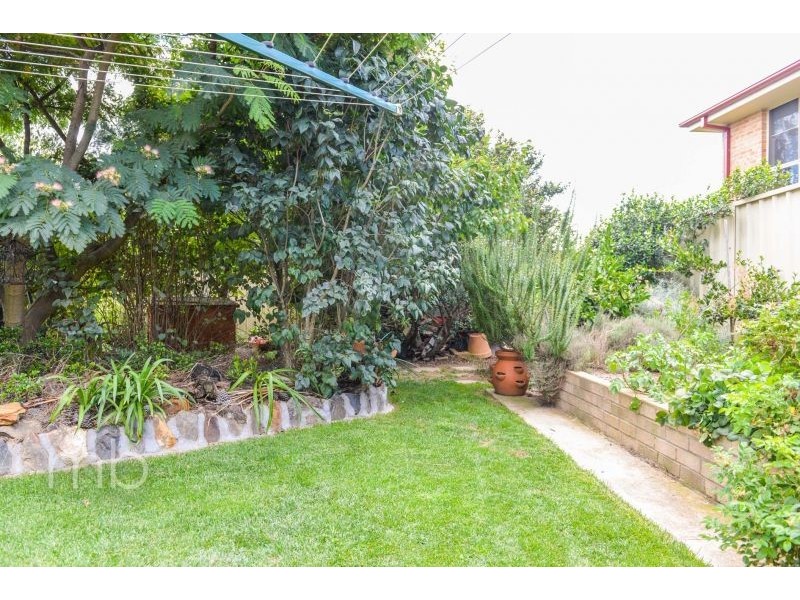 22 Bert Whiteley Place, Orange NSW 2800