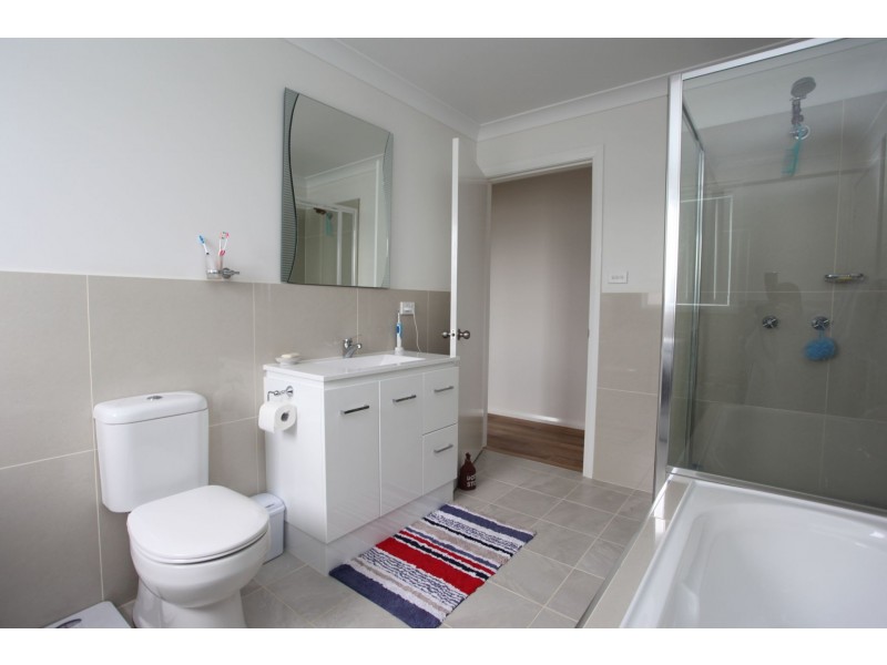 67e Brooklands Drive, Orange NSW 2800