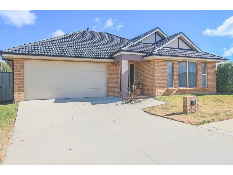 15 Diamond Drive, Orange NSW 2800