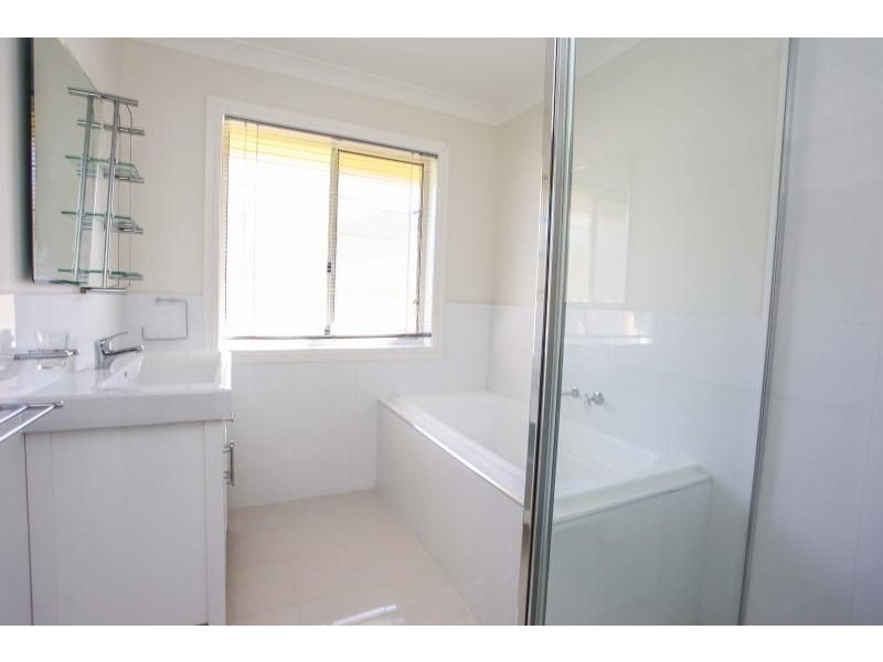 15 Diamond Drive, Orange NSW 2800