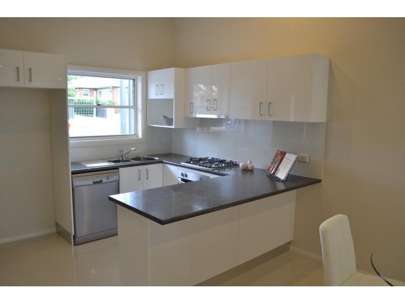 2/97a Gardiner Road, Orange NSW 2800