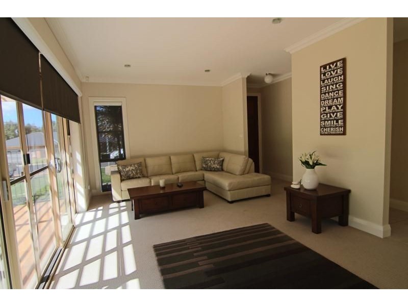 7 Diamond Drive, Orange NSW 2800