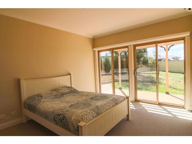 7 Diamond Drive, Orange NSW 2800