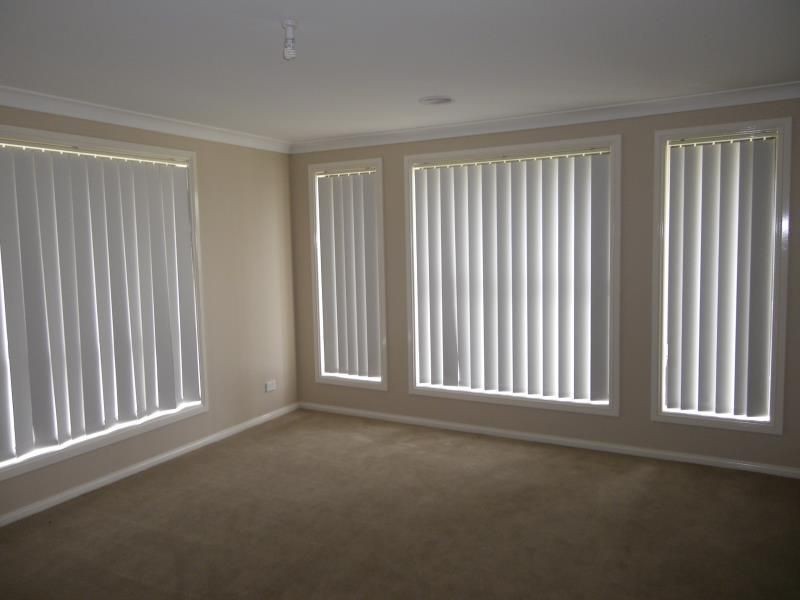 33 Robinson Court, Orange NSW 2800