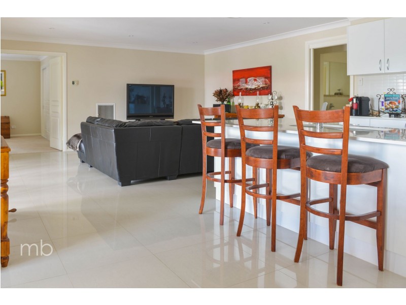 42 William Maker Drive, Orange NSW 2800