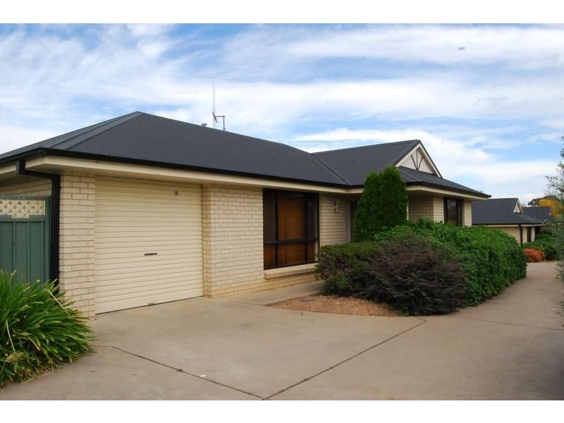 1/111A Autumn Street, Orange NSW 2800