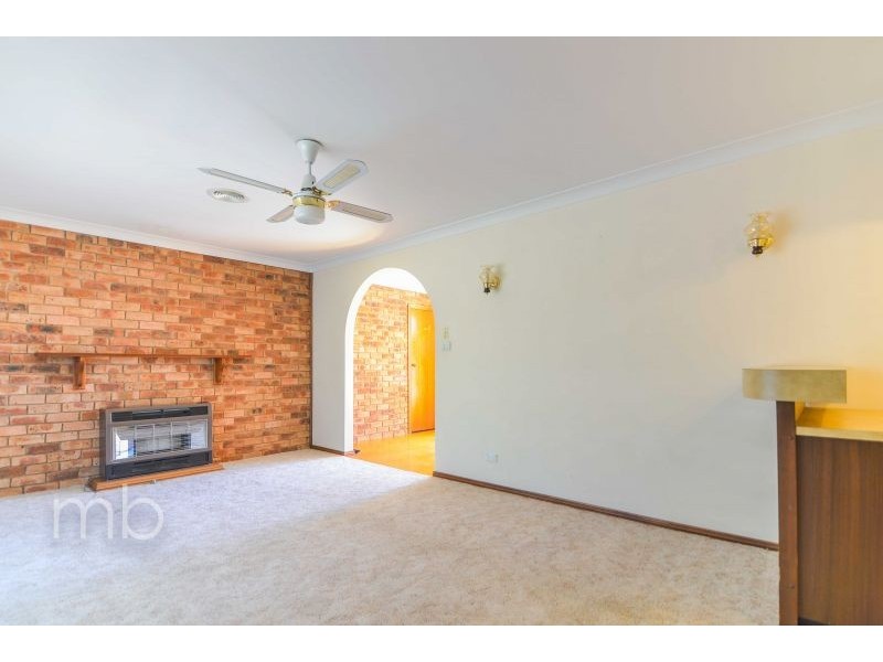 6 Georgian Place, Orange NSW 2800