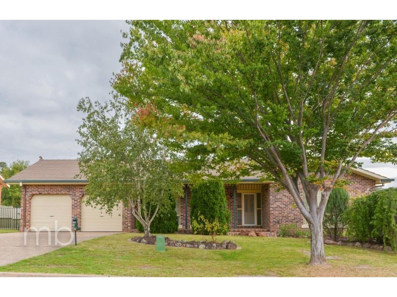 17 Braemar Circuit, Orange NSW 2800
