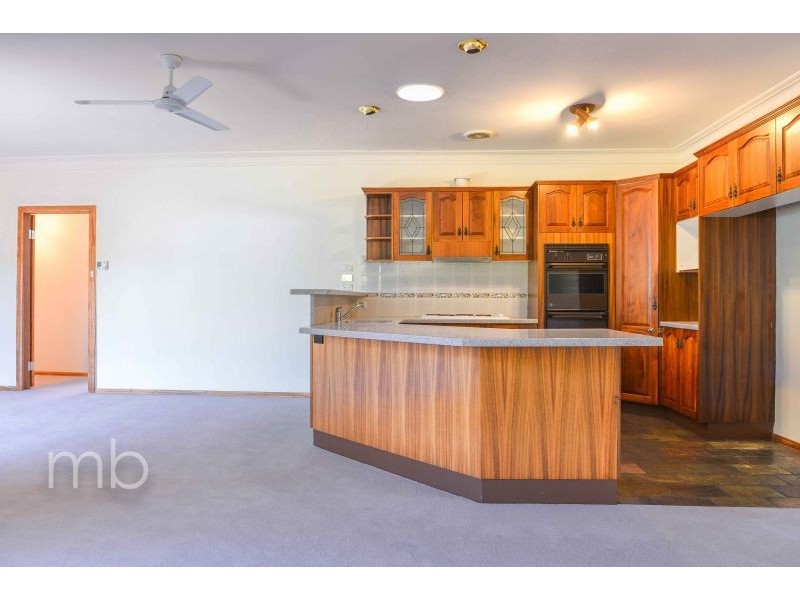 17 Braemar Circuit, Orange NSW 2800