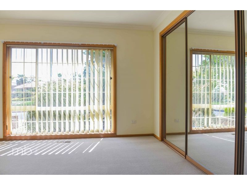 17 Braemar Circuit, Orange NSW 2800