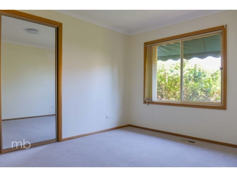 17 Braemar Circuit, Orange NSW 2800